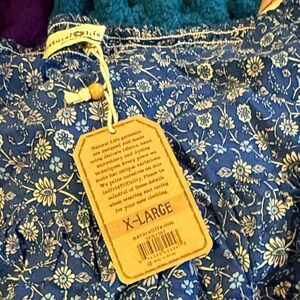 NATURAL LIFE Blue and White Floral Skirt